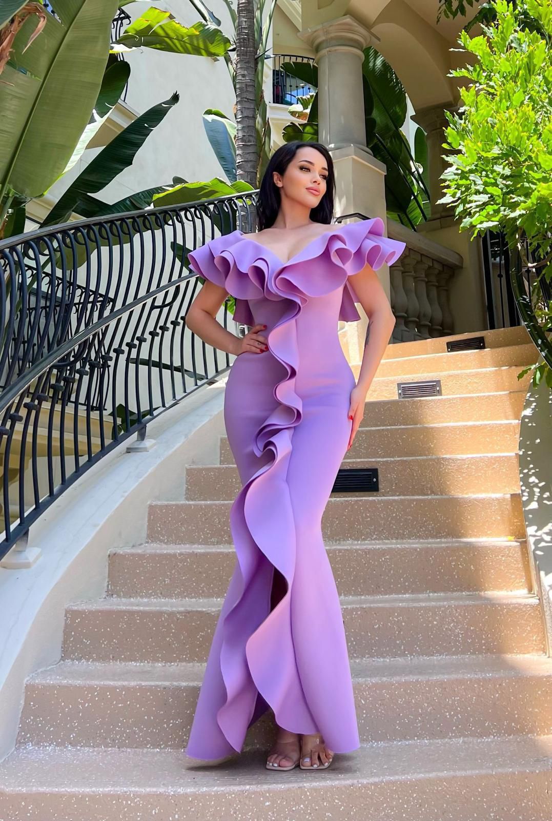 VESTIDO LARGO LILA DETALLES