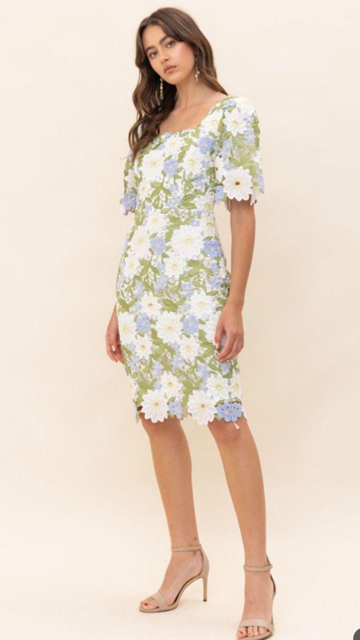 VESTIDO ENCAJE FLORES PASTELES