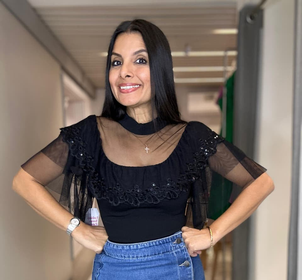 BLUSA NEGRA