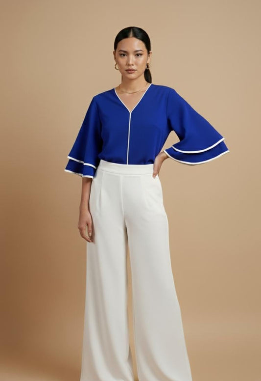 TOP AZUL ROYAL BORDE BLANCO MANGAS CORTAS