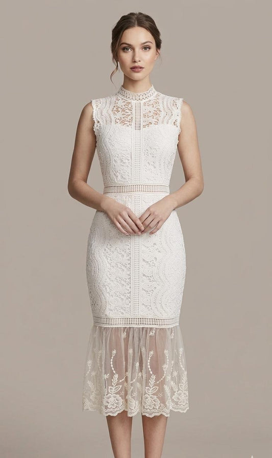 VESTIDO DE ENCAJE CUELLO HALTER Y TUL BORDADO
