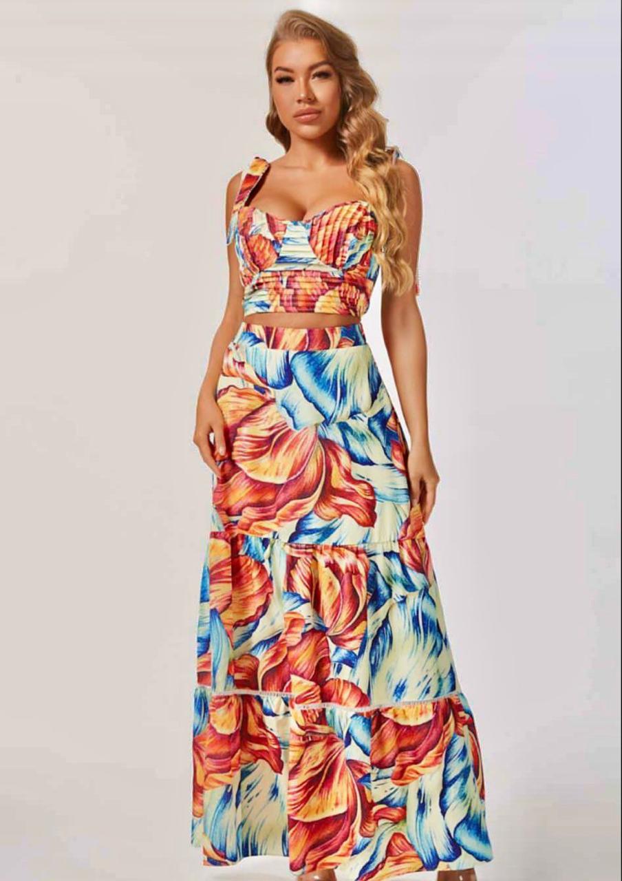 SET TOP Y FALDA LARGA ESTAMPADO