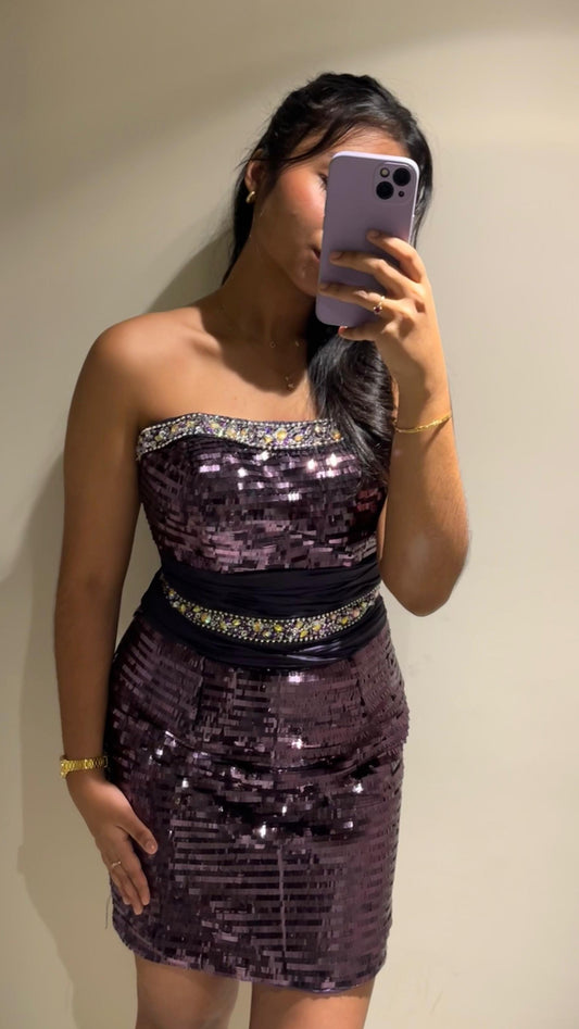 VESTIDO CORTO MORADO DE BRILLO