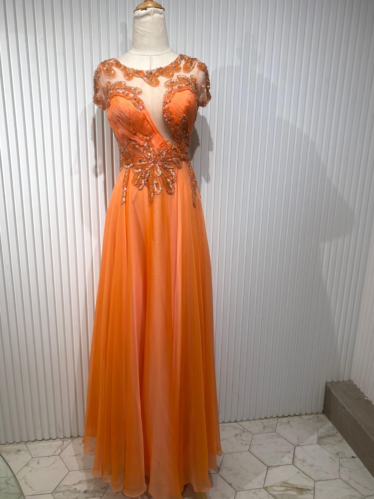 VESTIDO LARGO NARANJA BRILLO