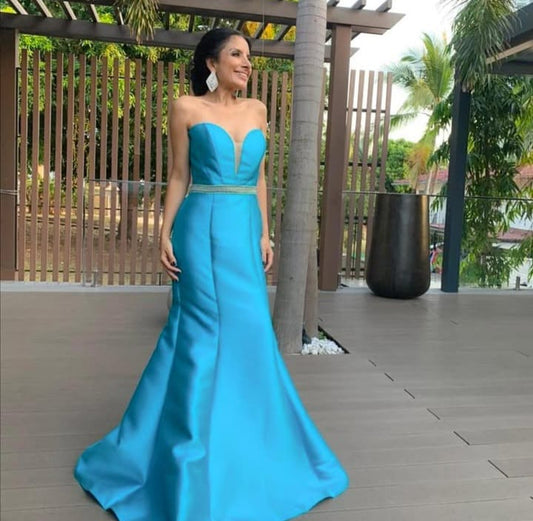 VESTIDO LARGO STRAPLESS TURQUEZA