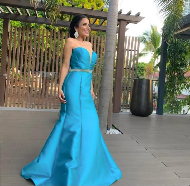 VESTIDO LARGO STRAPLESS TURQUEZA