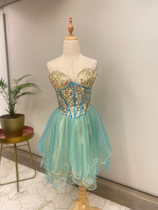 VESTIDO CORTO STRAPLESS BRILLO Y TULL