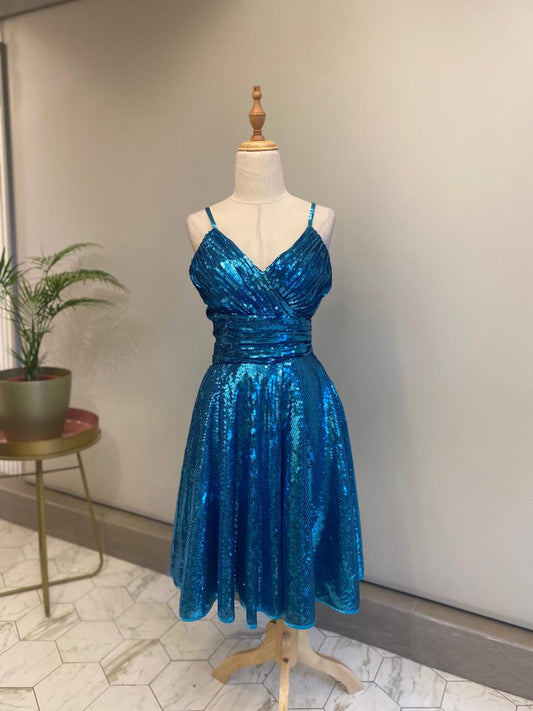 VESTIDO CORTO DE BRILLOS TURQUEZA