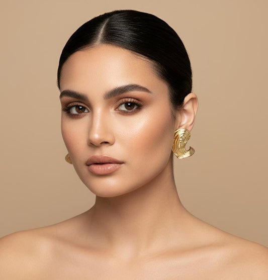 ARETES DORADO FORMA CURVA